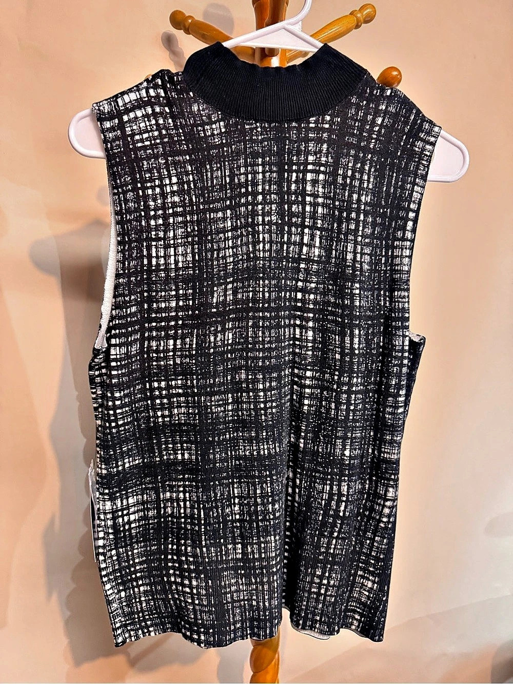 Women’s Worthington Sketchy Grid Sleeveless Sweater Black Geometric Mock Neck Me